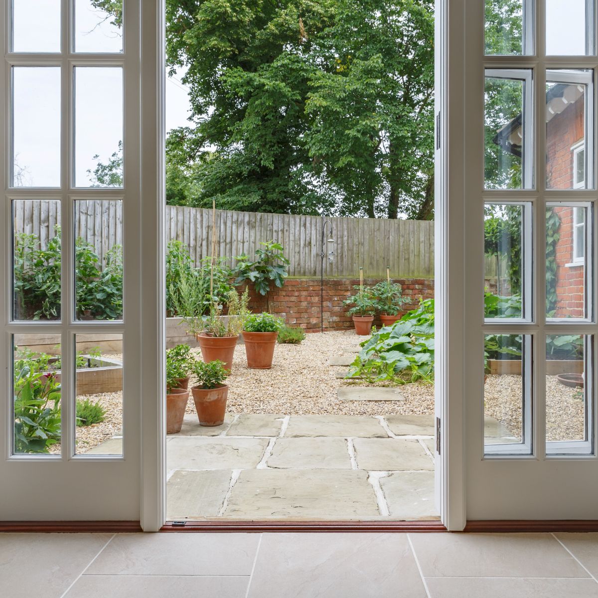How to Create a Seamless Indoor-Outdoor Flow