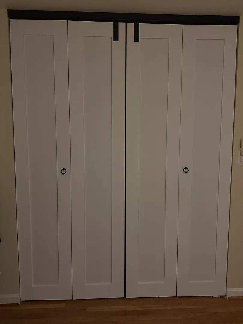 Single Panel Shaker Style Pine Wood Bifold Door (Primed)